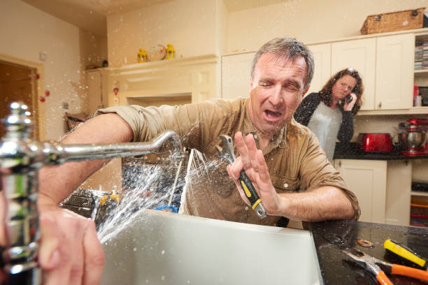 Best Water damage restoration experts  in Bloomington, CA